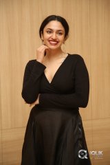 Malavika Nair at OreyBujjiga Movie Pre Release Event